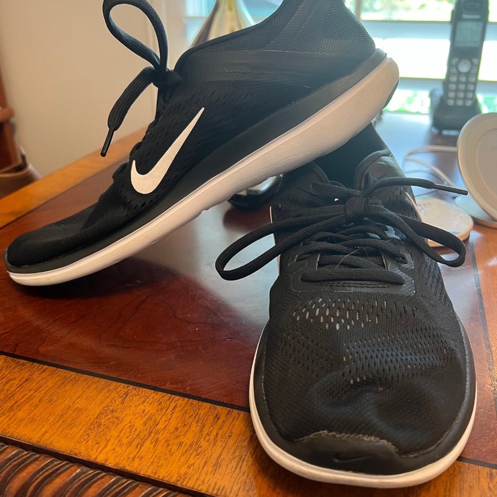 Nike Flex RN 2016 size 10.5